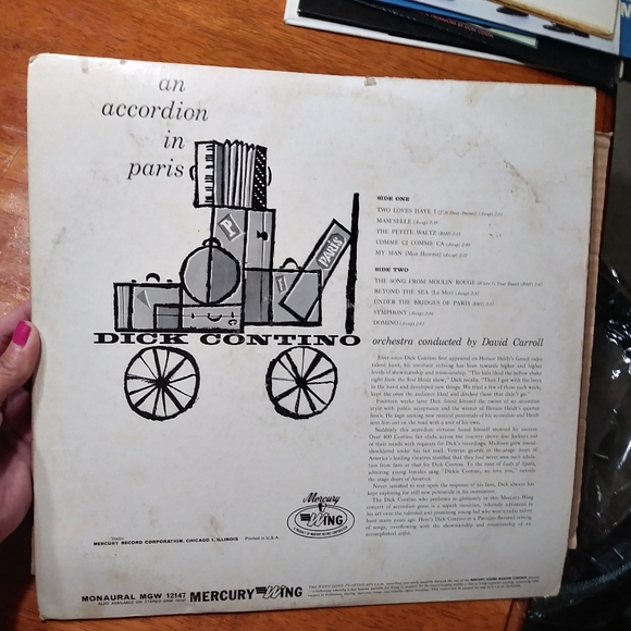 An Accordion in Paris Vinyl Record - Picture 2 of 4